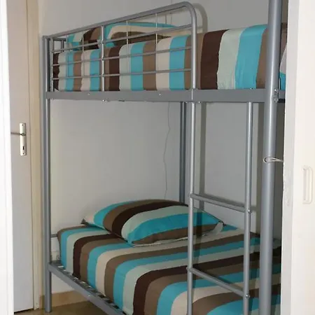 Apartment Brothers *